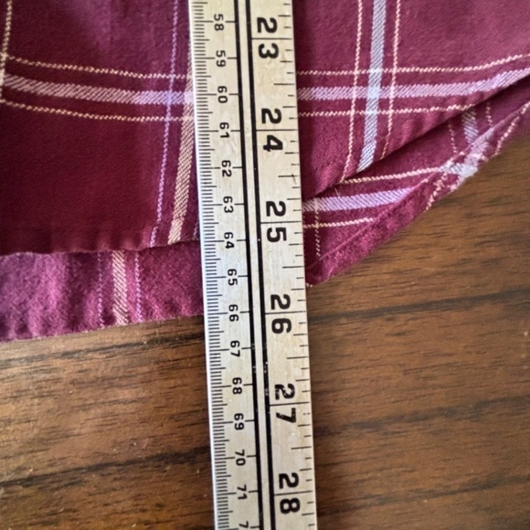 Woolrich vintage Burgundy women's button down plaid shirt size 12 - Picture 9 of 13